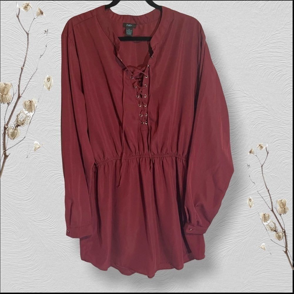 Rue 21 Long sleeve maroon dress with corset lacing